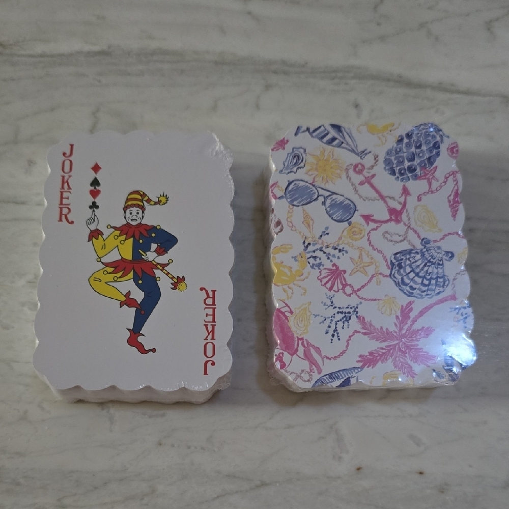 Lilly Pulitzer Playing Card Holder, two (2) decks of cards - Picture 5 of 8